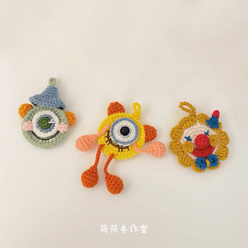 毛线钩织搞怪可爱门禁卡