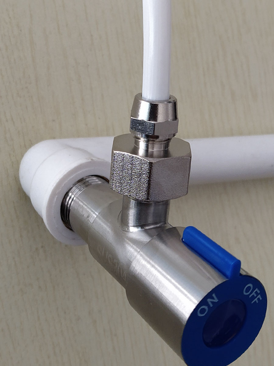 分转净水器接头管换变径