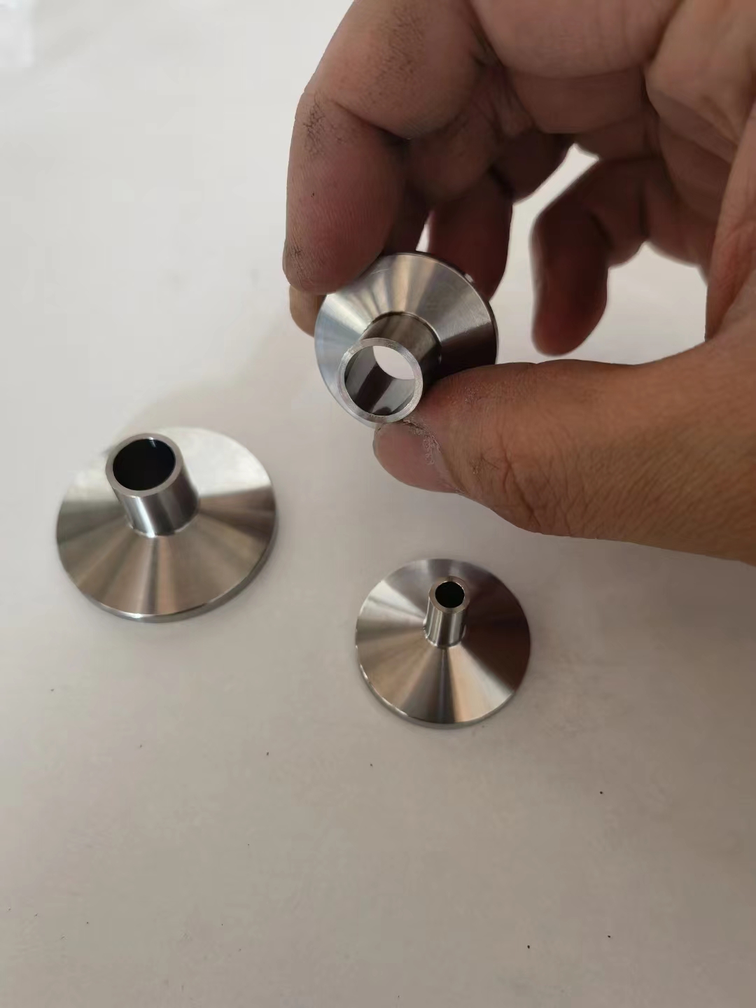 不锈钢316L真空快装焊接片KF16-KF25焊接1/4-1/2一体微焊VCR变径