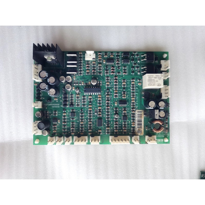 询价VS400N主控板，实物拍摄，功能包好，需要的朋友可以直接下议