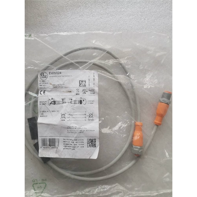 询价正品全新原装SICK连接线 EVW024 公母头 直只卖正品 两小时发