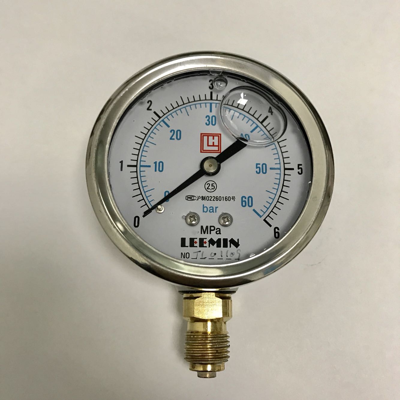 LH LEEMIN 耐震压力表 YTN-63-I 0-6mpa G1/4 直径63mm 压力6mpa