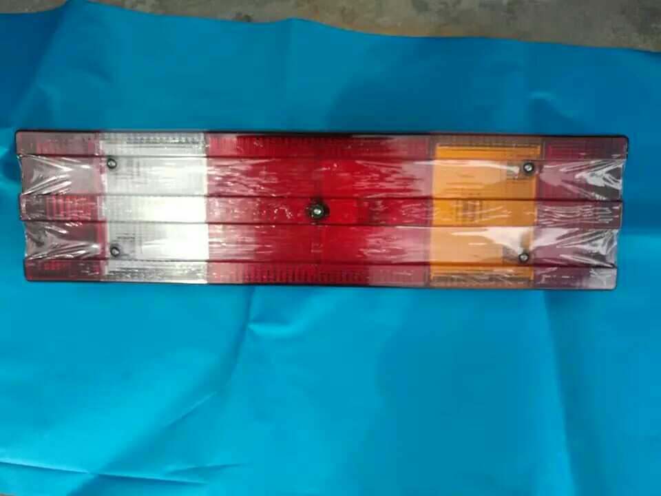 徐工吊车XCT12XCT25吨XCT16吨XCT20吨后尾灯壳灯罩XCT后尾灯壳