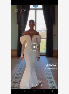 A-line White Wedding Dresses with Appliques Bridal Gowns