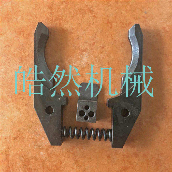 首轮加工中心斗笠式刀库刀爪铁左右刀夹BT50左右夹刀臂加定位块,服饰配件/皮带/帽子/围巾,鞋扣,淘宝优惠券,粉丝福利购,淘宝优惠卷