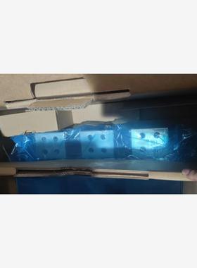 全新到货一台LC1F1700P7黑色接触器好货不多低价出售！