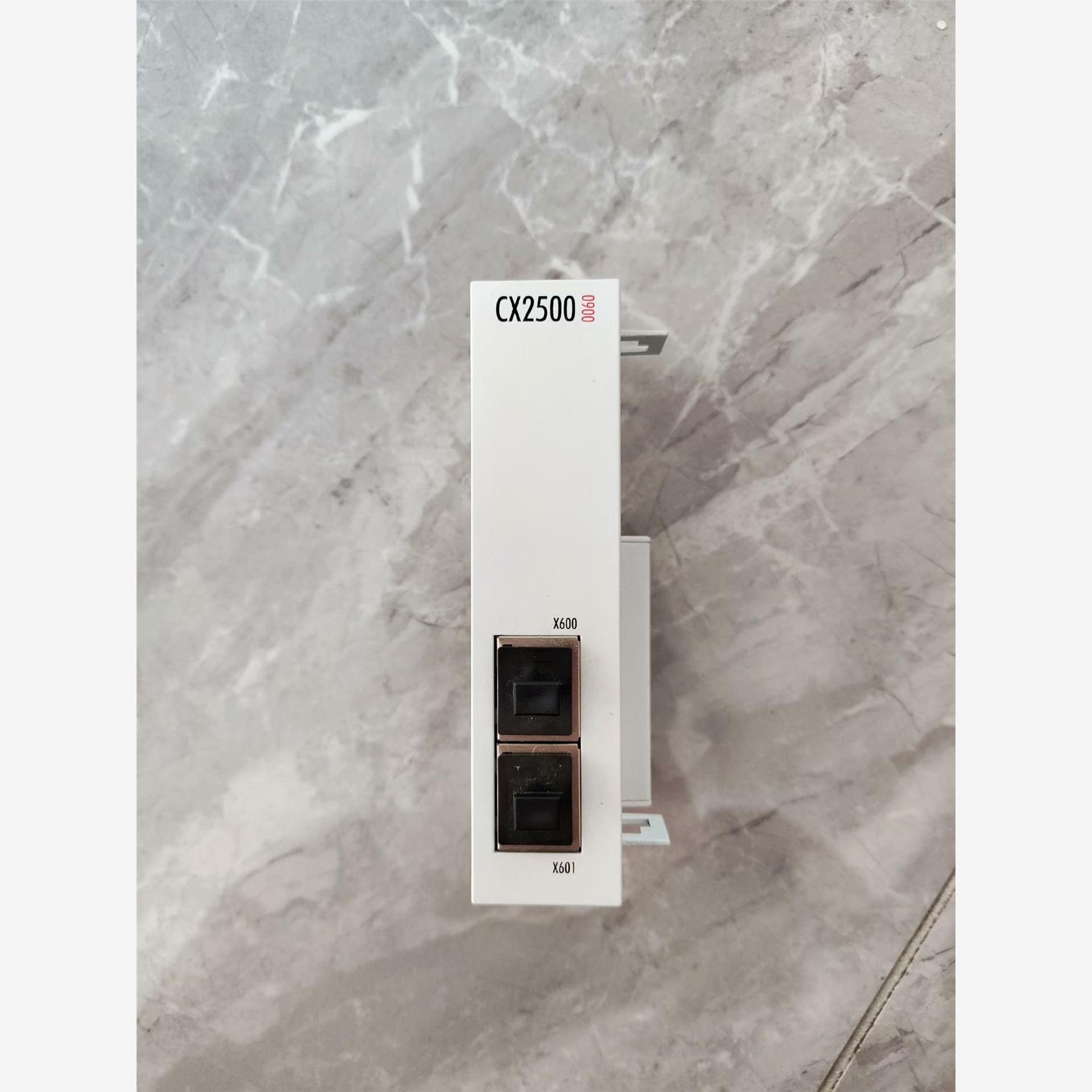 倍福CX2500-0060几乎全新没包装，就一个需要的直接拍议价