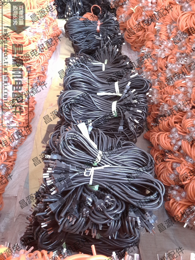 电动工具红色缆线米黑水