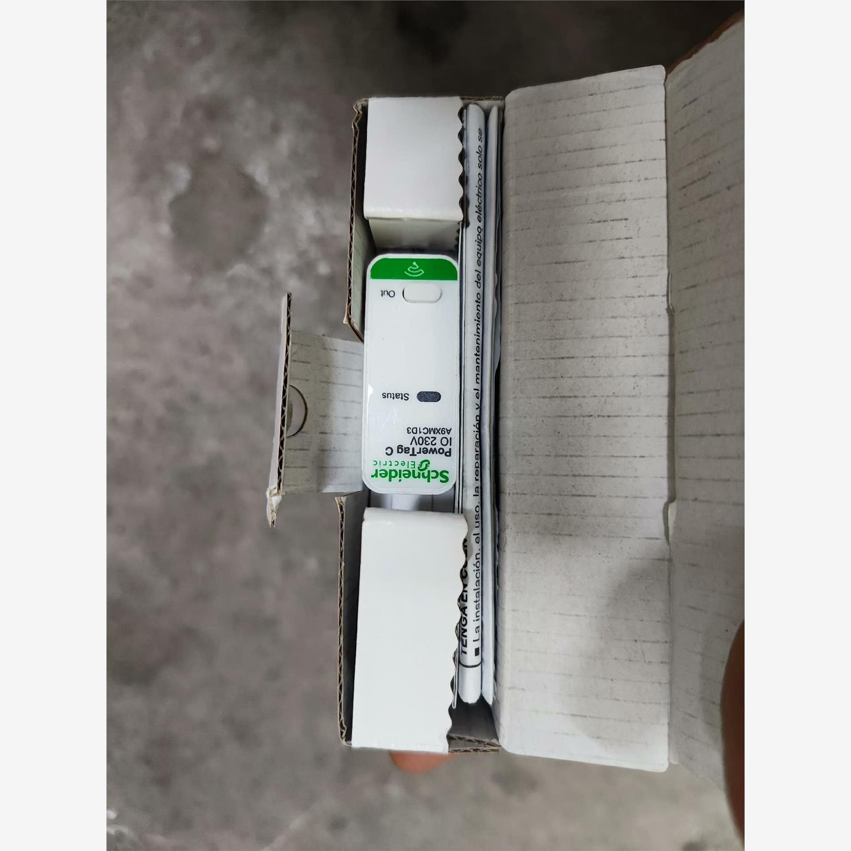 施耐德A9XMC1D3网关控制