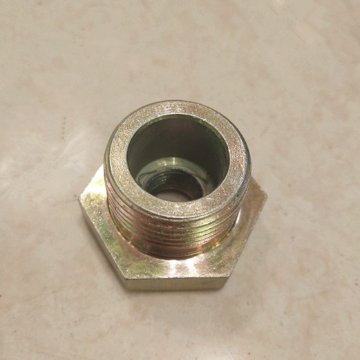 蓄能器接头转补芯内外丝