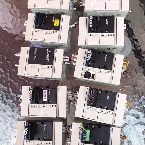 议价议价议价三菱PLC,FX3SA-10MT-CM,原装,九五成新,成色议价议价