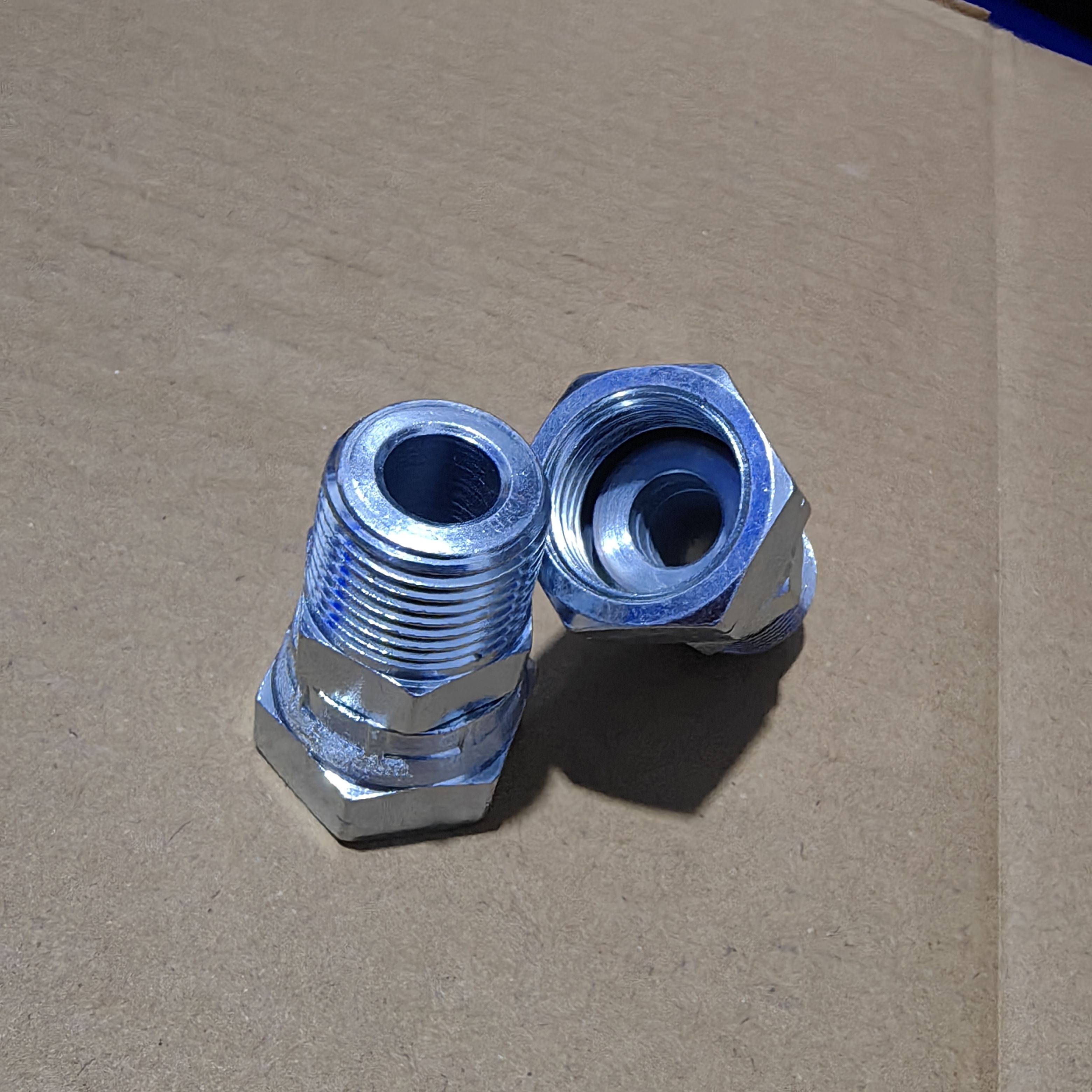 外丝锥螺纹转内平面压力