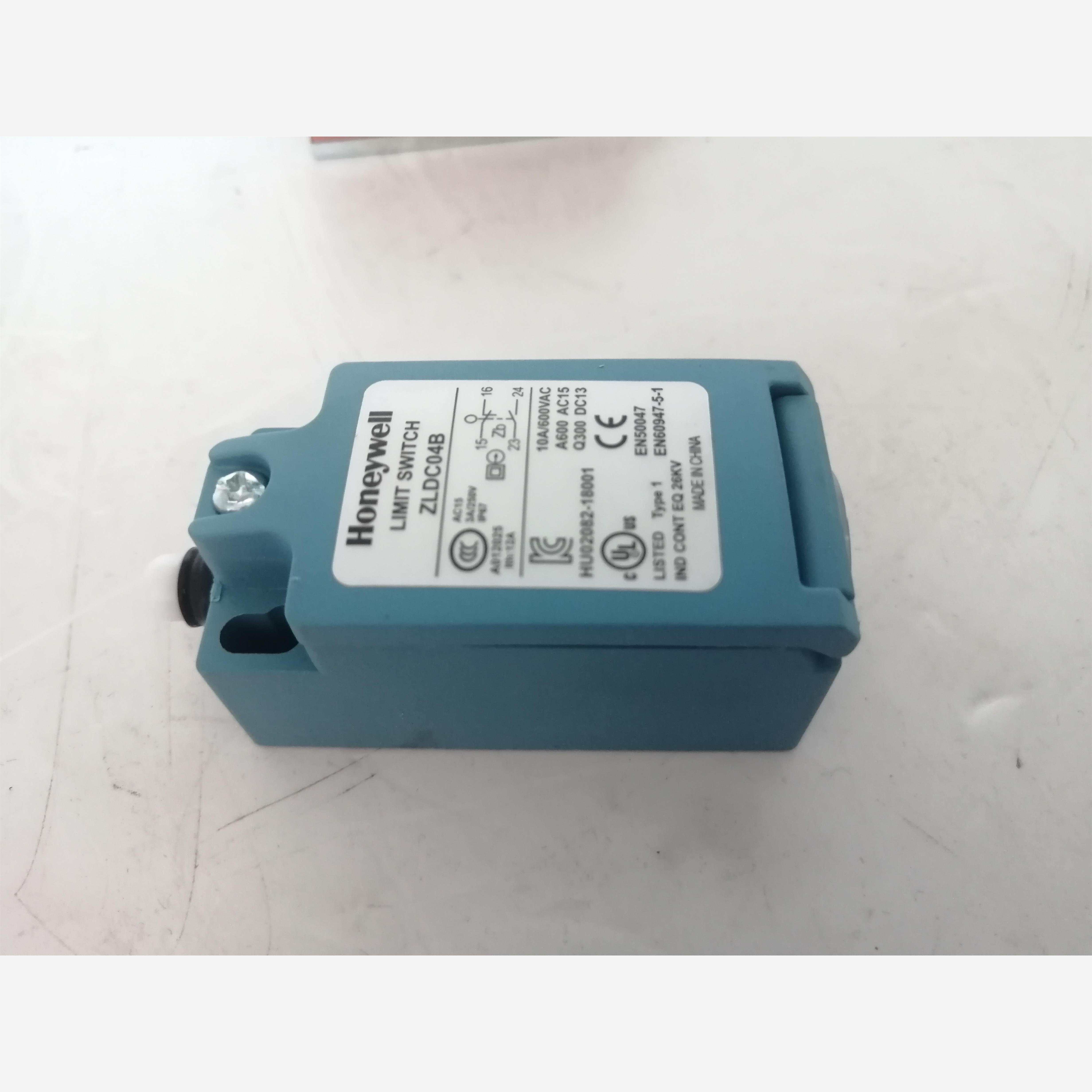 全新行程开关LP-20冲床过载泵微动限位开关ZLDC04B山田顺AT-1现货