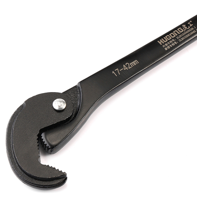 万能扳手多功套筒装合八