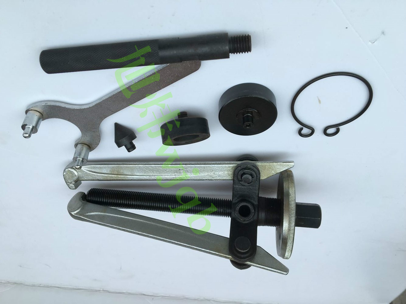 小货车钢板衬弹簧套铁拉