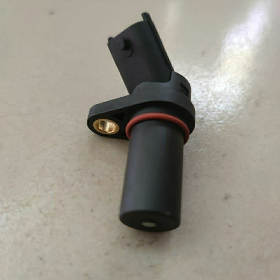 新源65/75轮式挖掘机  新柴动力4D32YG30曲轴位置传感器 原厂配件