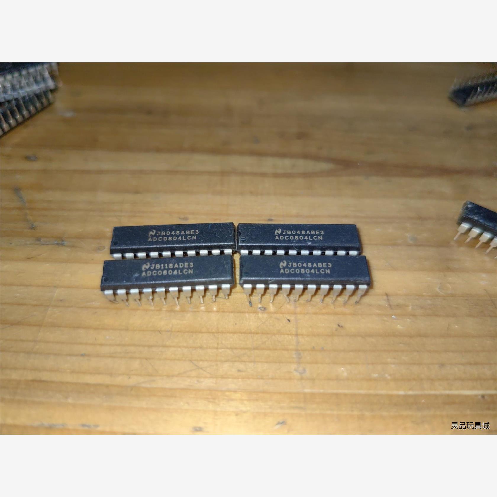 全新二手ADC0804LCN32正