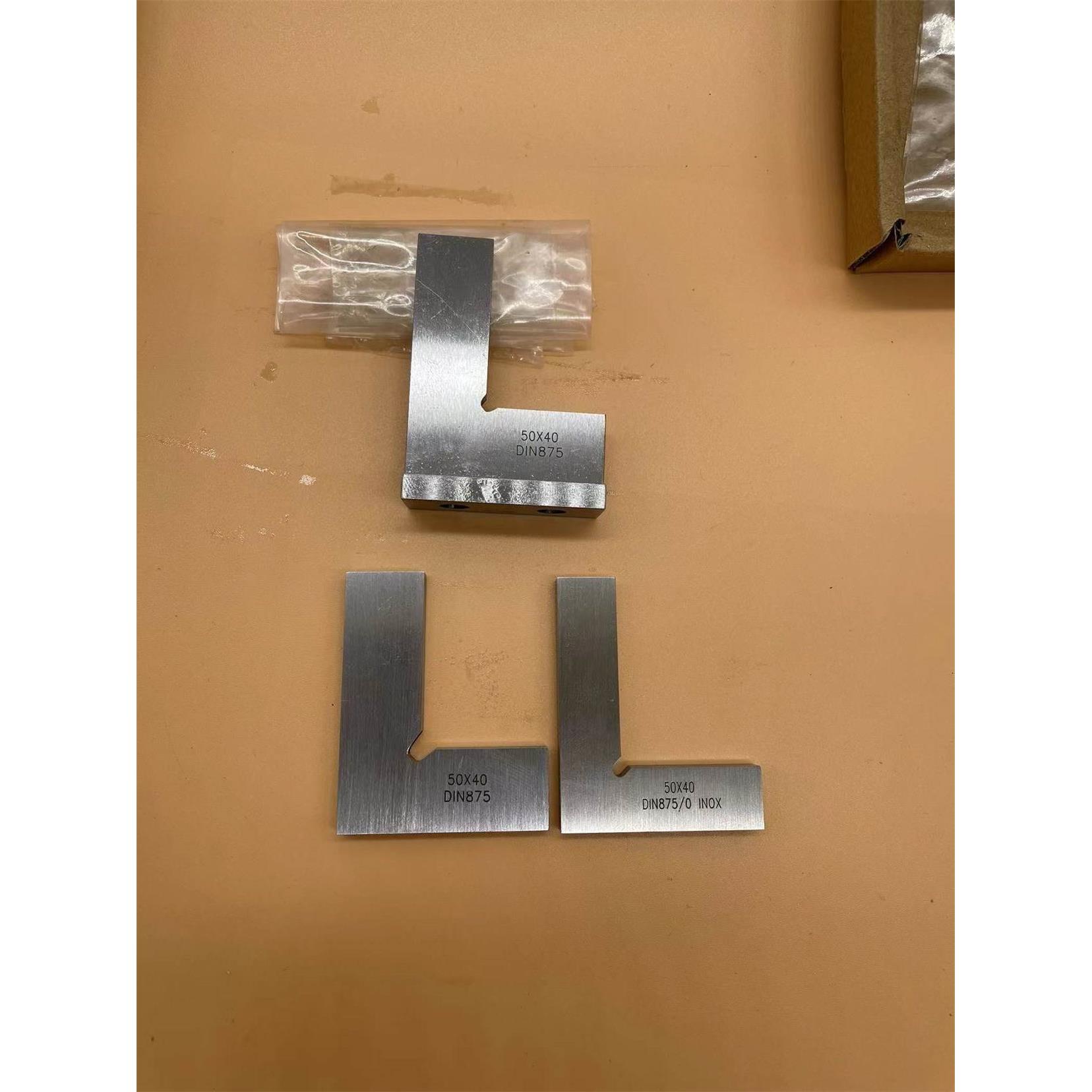 平口角尺底座加宽刀度不