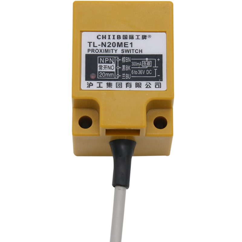 沪工角柱方形电感式接近