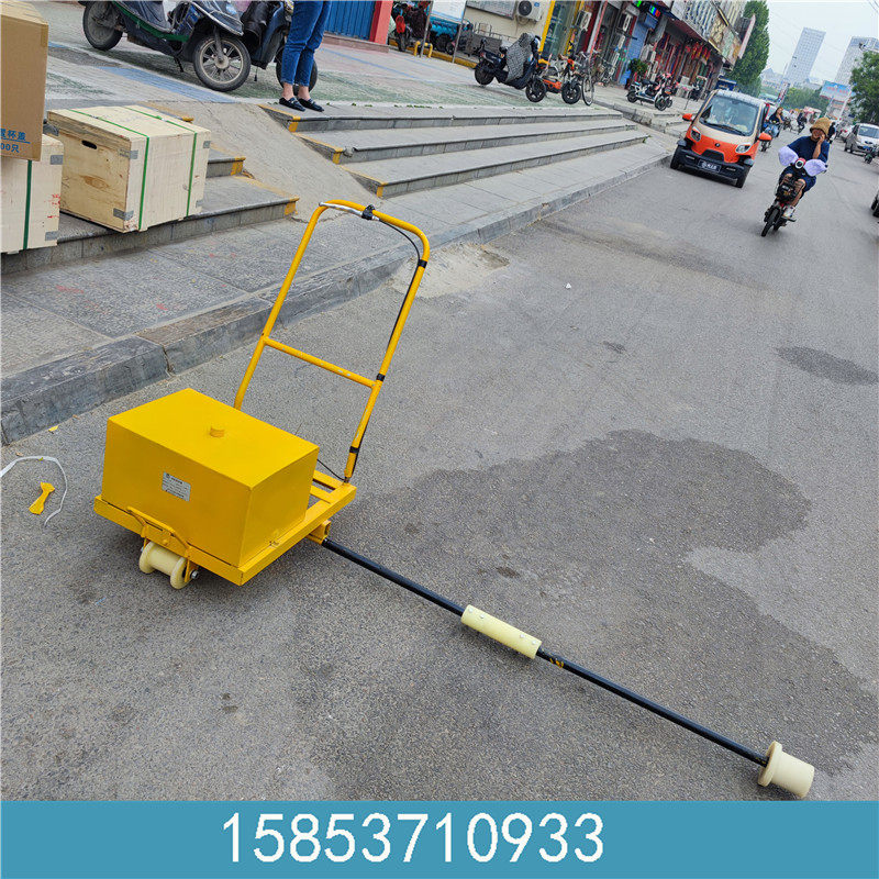 手推式铁路轨道螺栓涂油器  轨枕螺栓涂油机 钢轨螺栓自动涂油机