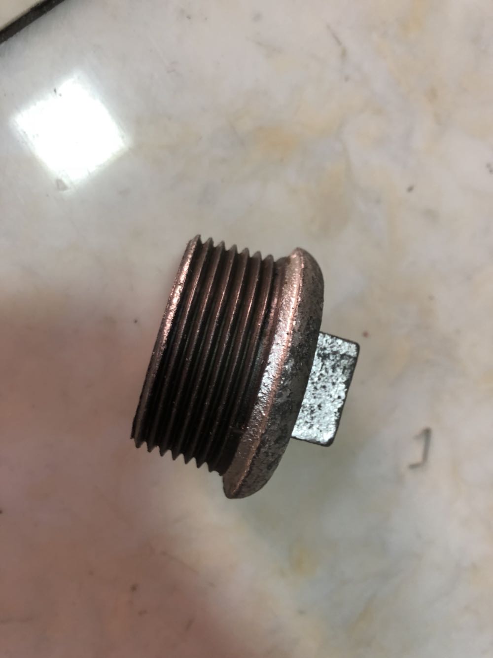 丝扣带边铁堵头镀锌分寸