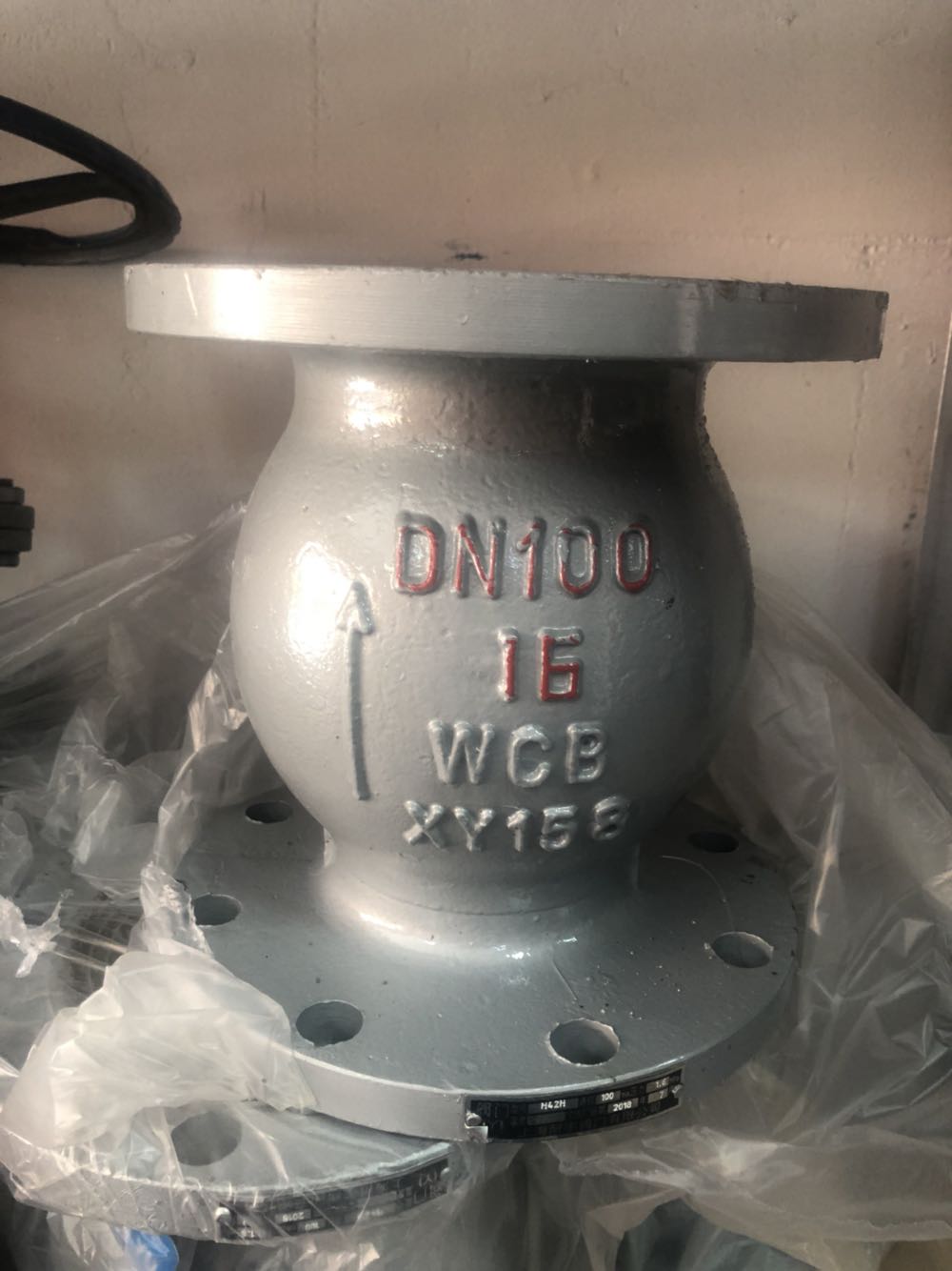 铸钢立式消声止回阀直通