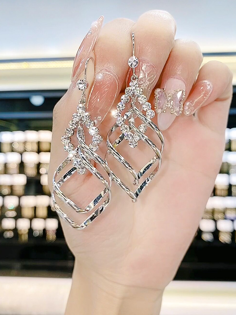 新款爆高级感时尚纯银耳