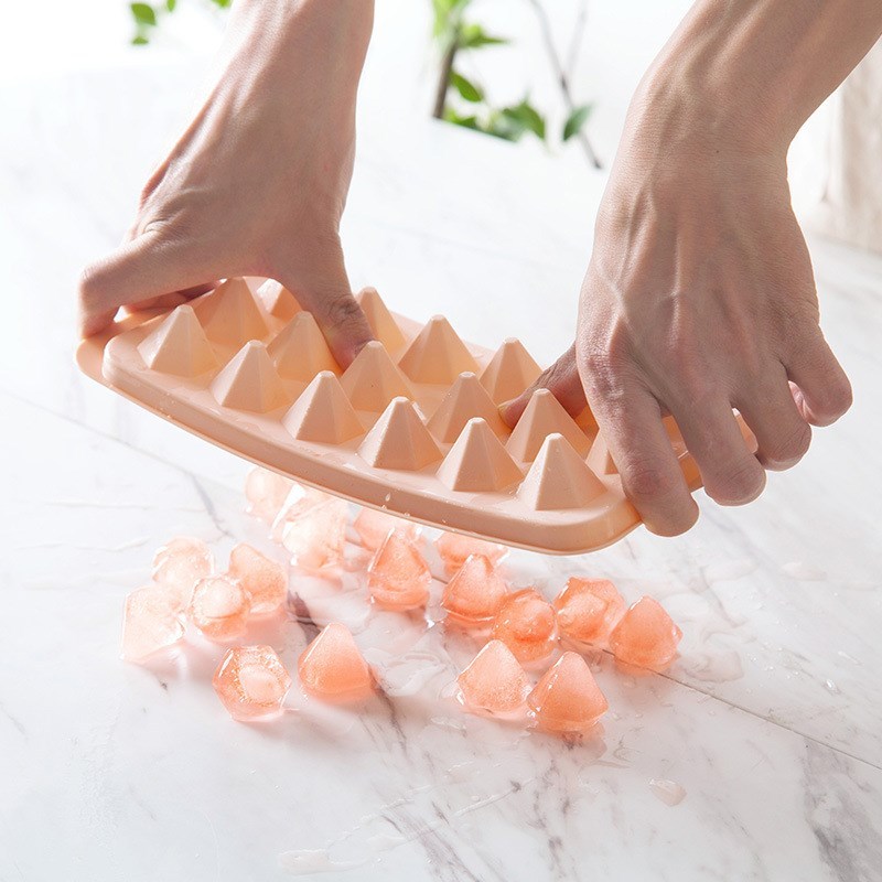 BPA Free Ice Cube Tray Round Cubes Plastic Ice Cube Maker Mo