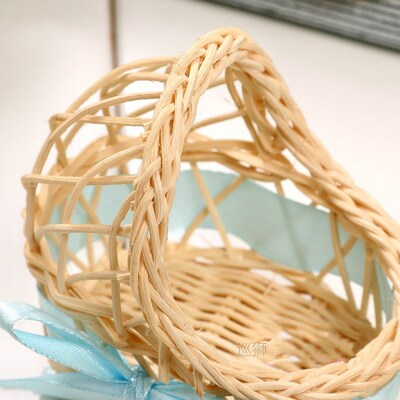 20pcs Mini Rattan Baby Cradle with Ribbon Candy Box Christen
