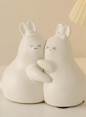 创意客厅不分离兔子小摆件电视柜书挡书柜办公桌面陶瓷家居装饰品