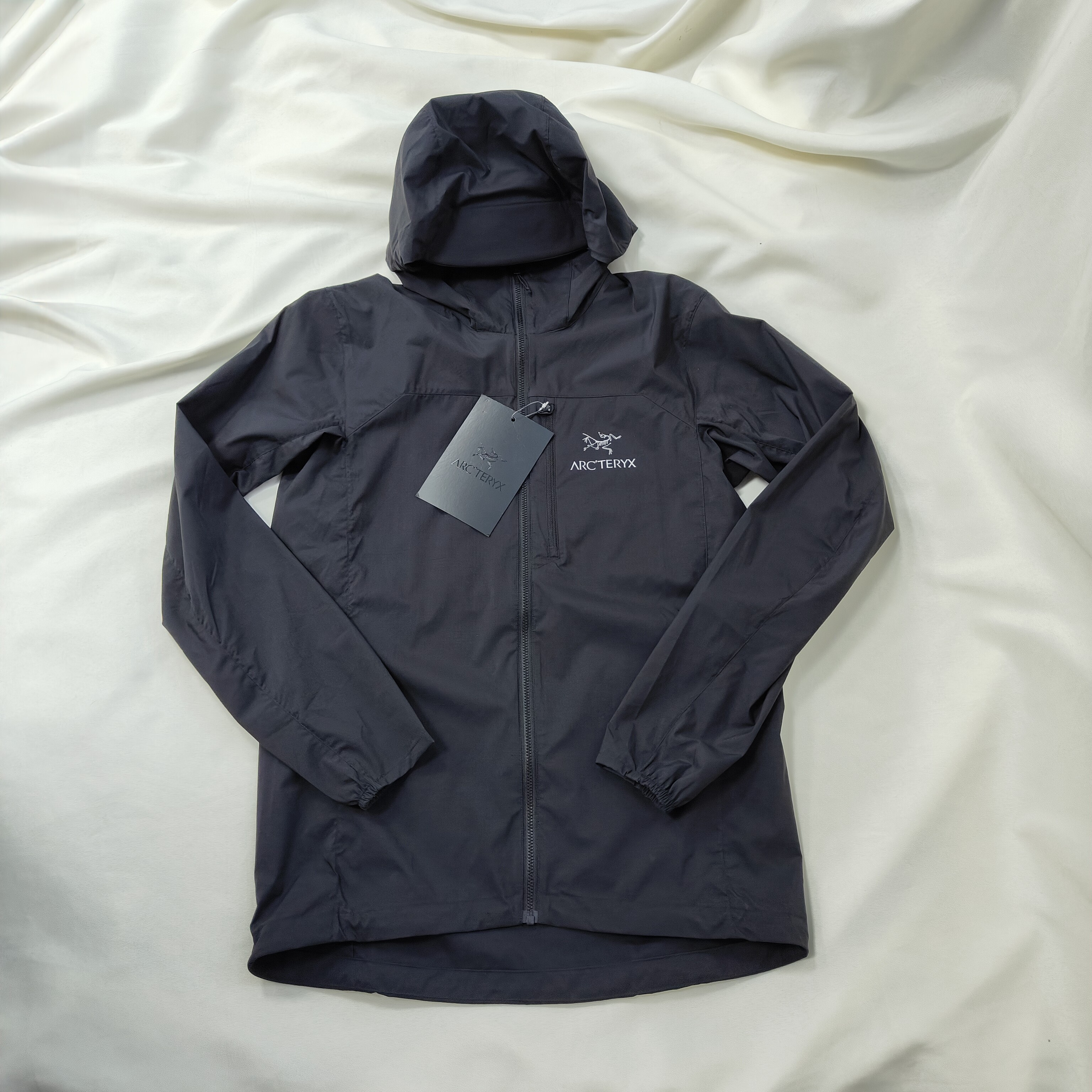 正品Arcteryx 始祖鸟Squamish 男子轻薄连帽皮肤风衣防晒夹克外套