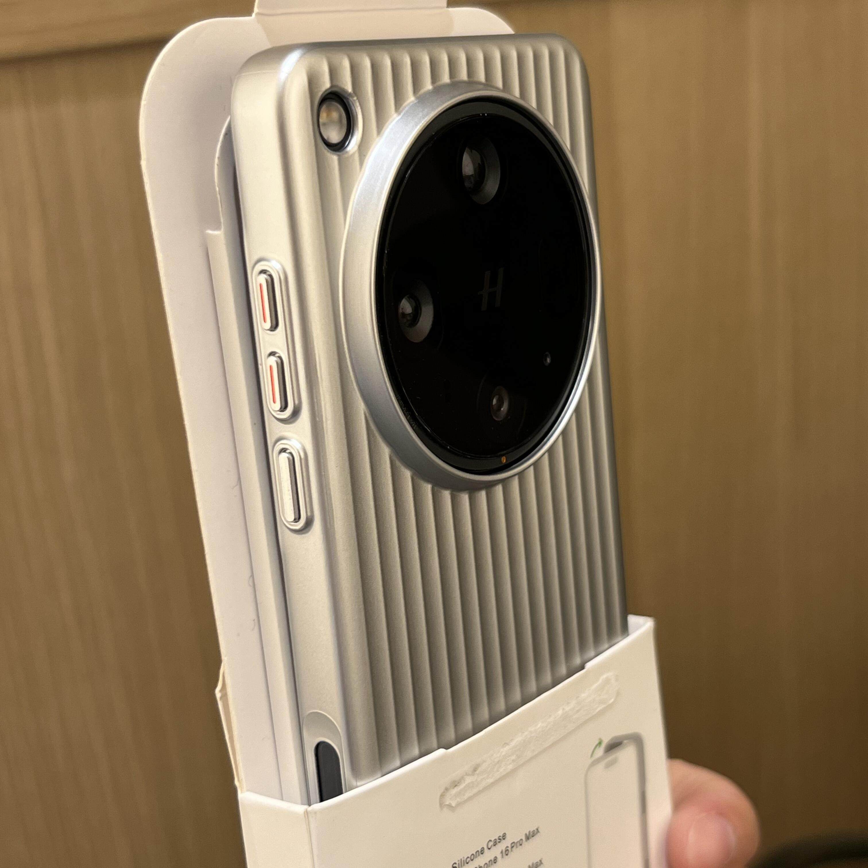 密疏分子钛盾适用OPPOFindX8Pro手机壳X8S+黑色金属质感findx8ultra瓦楞行李箱mate70/60pro磁吸magic7磨砂硬