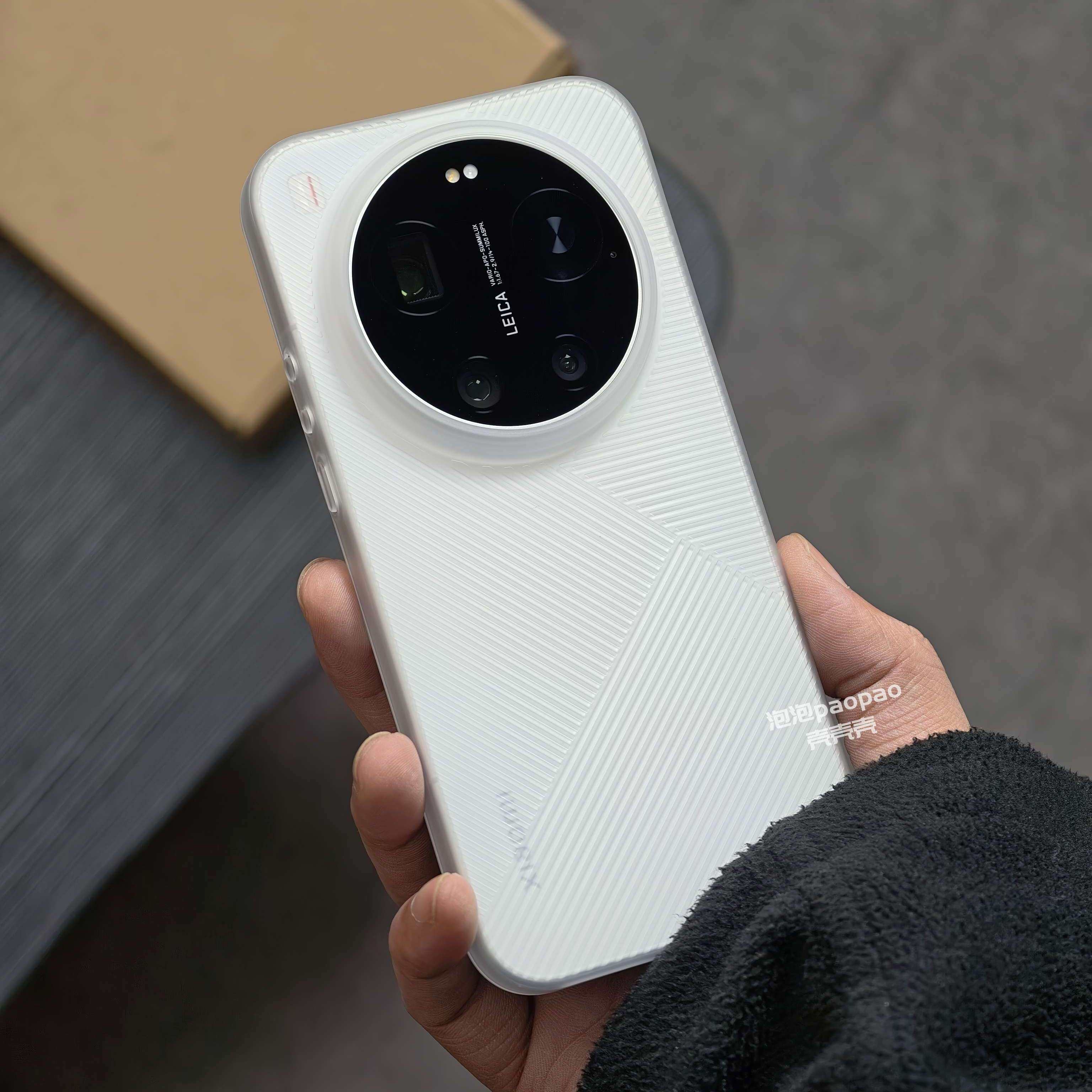 几何纹理高级透白色裸机感适用小米17Ultra手机壳17Promax简约斜条纹Xiaomi15pro半透明轻薄款14ultra男女13