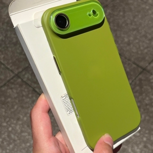 芥末绿色全包水晶镜头膜适用苹果17手机壳iPhone17Promax简约16plus肤感iphone15/14plus薄款13硬壳12情侣11
