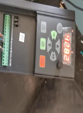 信捷VB5—41P5G/42P2P，1.5/2.2KW，