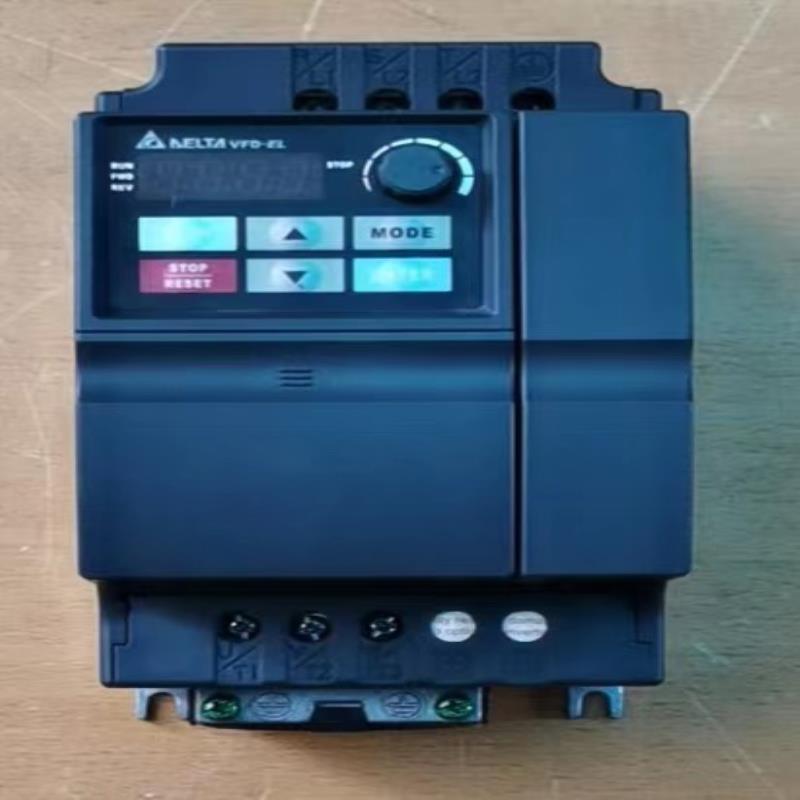 VFD022EL43A 台达380V2.2KW变频器 成色漂