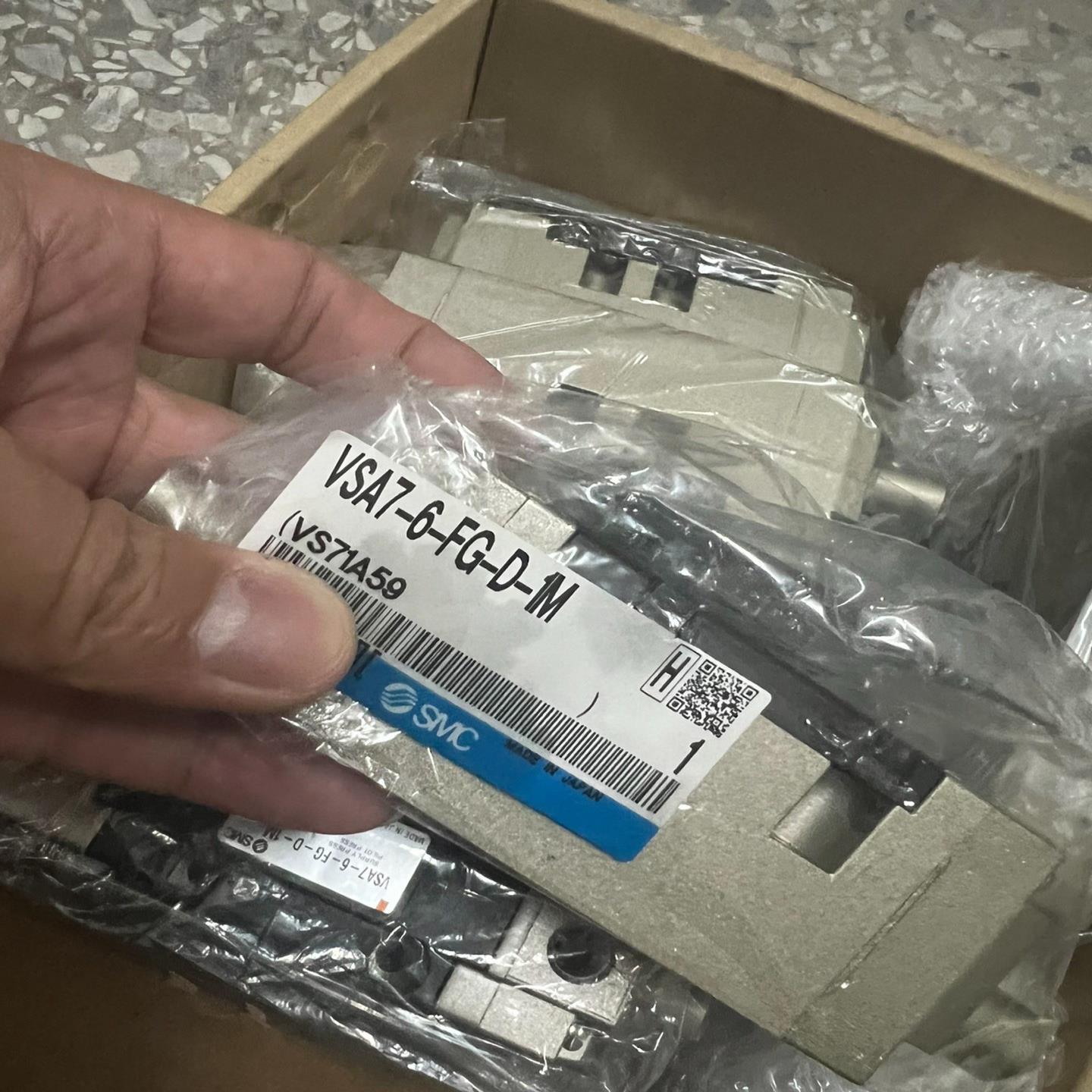 全新SMC原装正品气控阀 VSA7-6-FG-D-1M