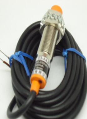 M12非麦入式接近开关E3-D4NK E3-D4PK NPN/PNP常开5米线