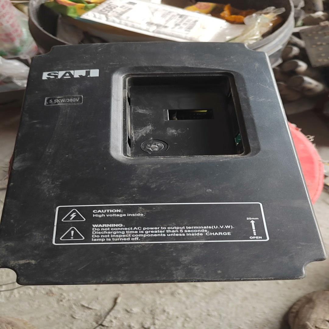 [德峰]-81005.5三晶T5R5PB供水 变频器，专KW恒压4