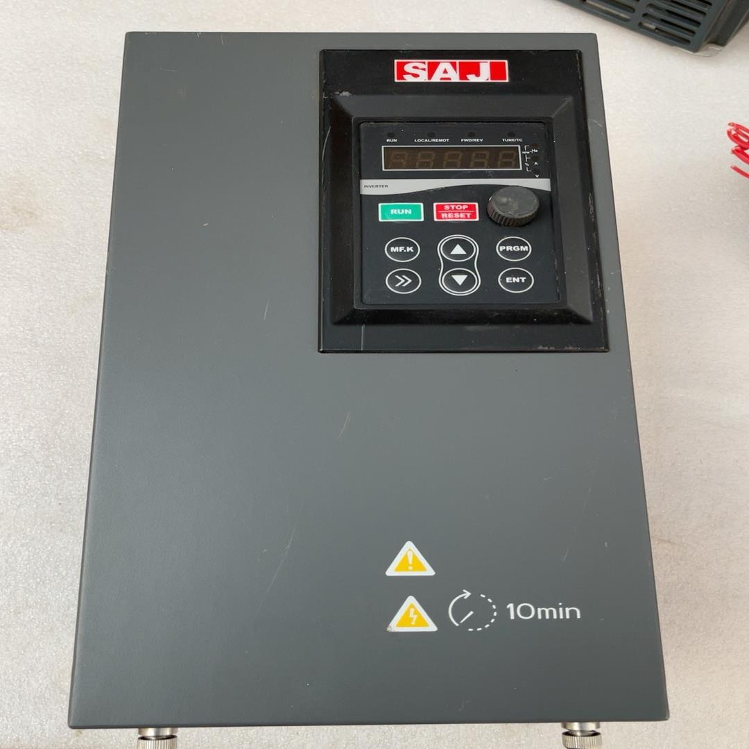 三晶变频器VM1000-4T011GB/015PB11k