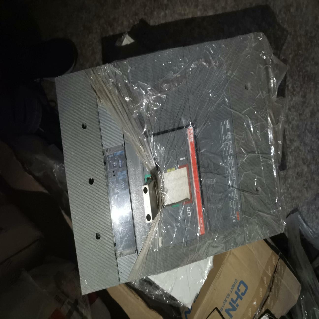 议~ABB 塑壳断路器S7S1250 PR212/P-LSIG