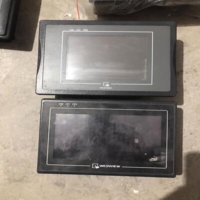 威纶触摸屏MT6056i,V2WV，成色如图。