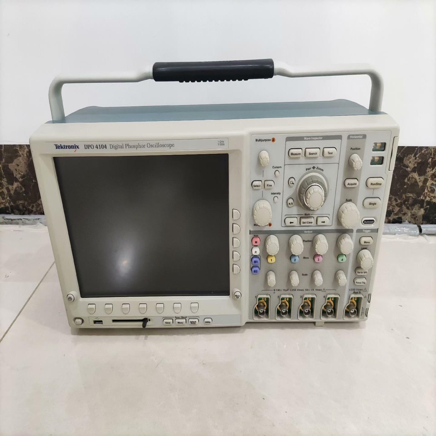 （设备配件）泰克DPO4104  1GHz带宽示波器 功能正常，邮费自理