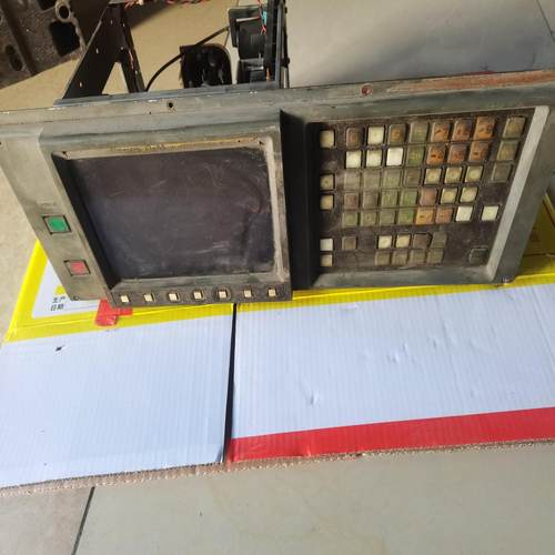FANUC 9″ CRT (A61L-0001-0093)