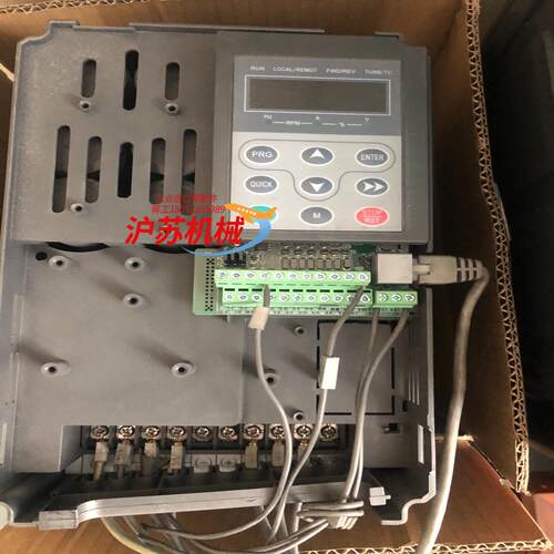 佳乐拉丝机专用变频器、7.5KW，工厂，功能正常