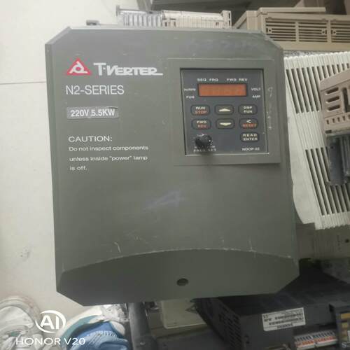 [德峰]-KWV M3-220N2208台安5.5变频器，