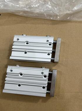 气缸MGPM12-40Z-XB6 共2个 300