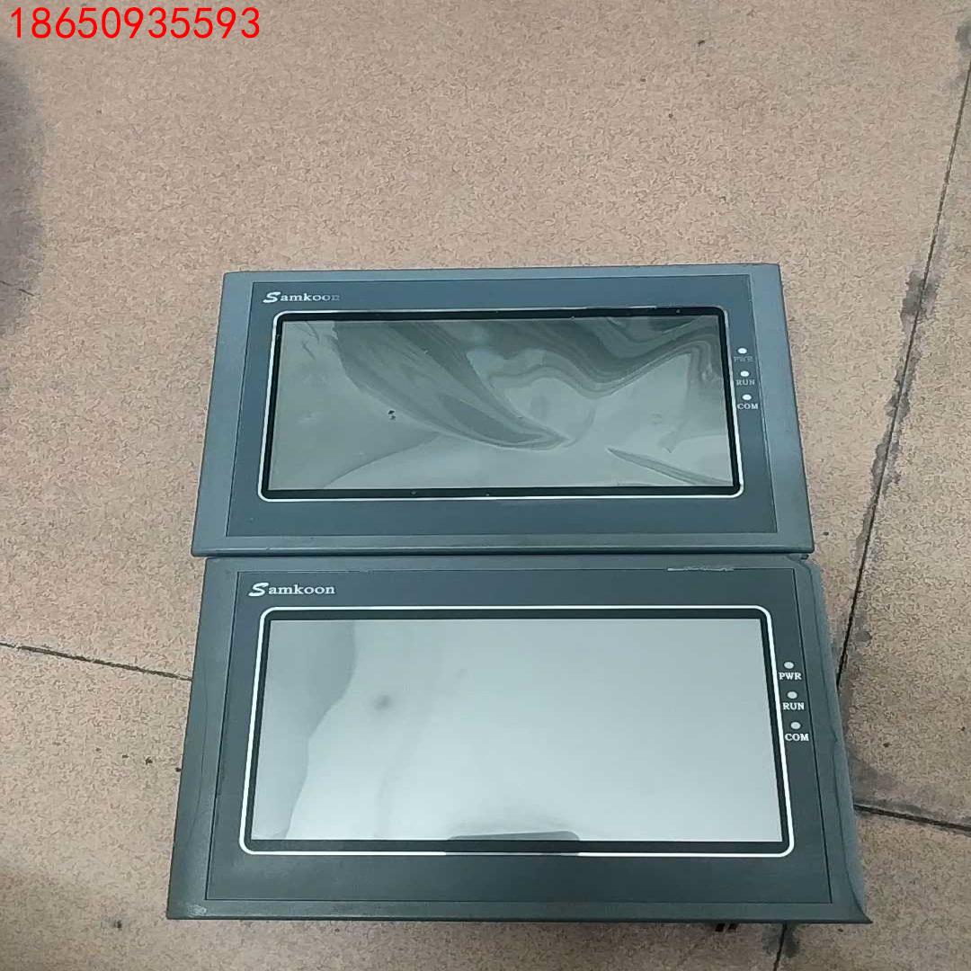 显控触摸屏SK-070BE ，图片实物拍摄，成色如图，有一个
