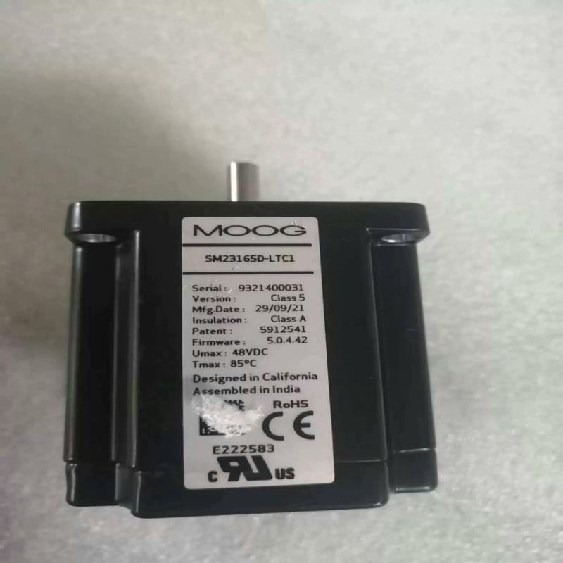 SM23165D-LTC1  现货实拍  MOOG穆格伺服电