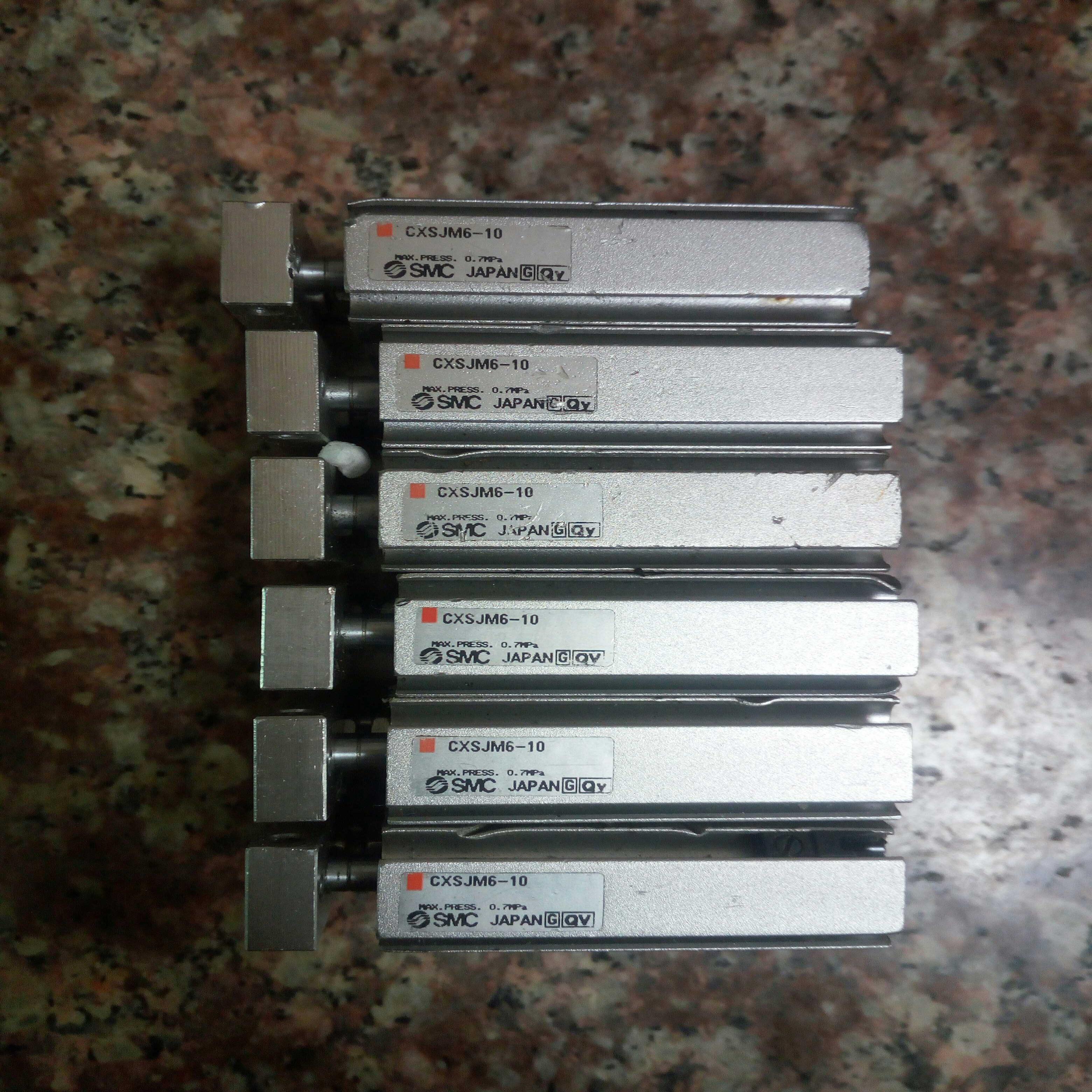 双杆气缸CXSJM6-10、CXSJL6-10议价